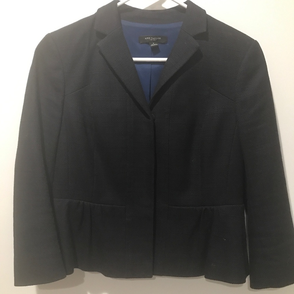Adorable Cropped Ann Taylor Suit Jacket