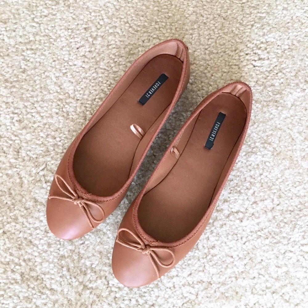 Bow brown flats