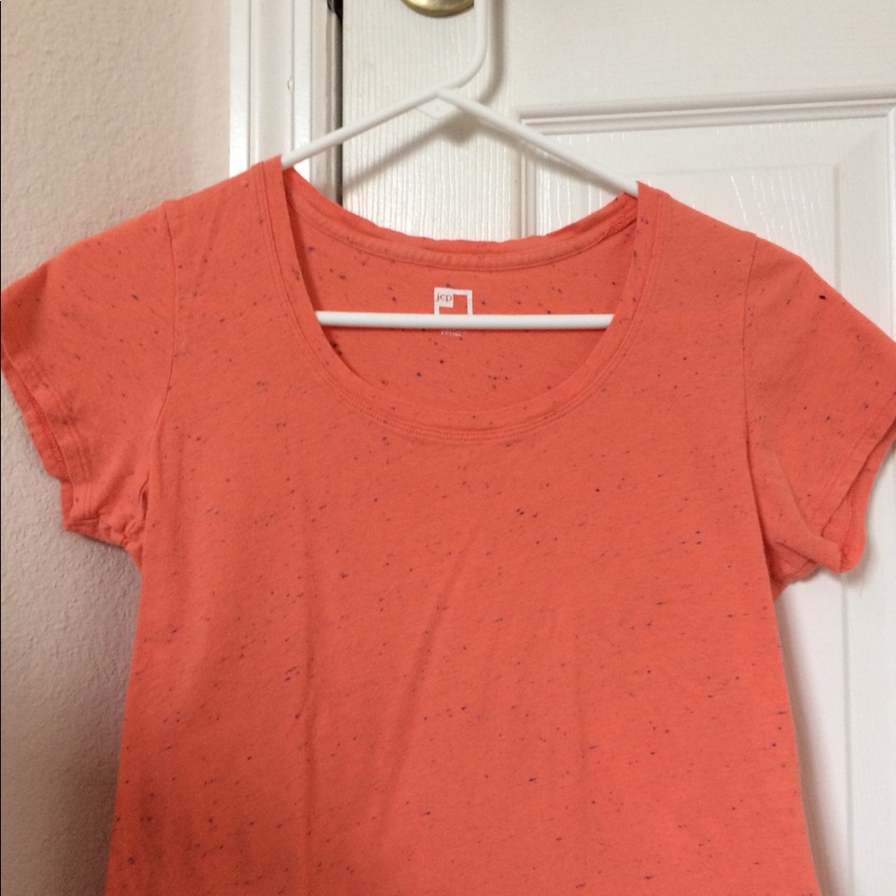 Orange tshirt with blue accents