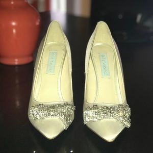 Betsy Johnson Blue Collection pumps