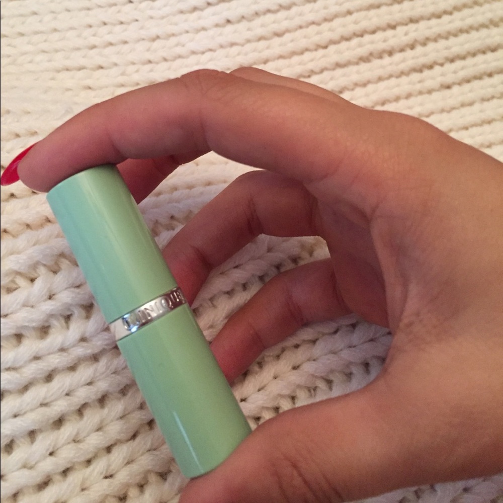 Clinique lipstick in Bamboo Pink