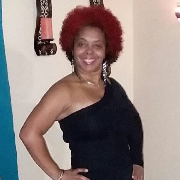 Meet your Posher, Kizzy - Picture 1 of 1