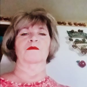 Meet your Posher, Debra