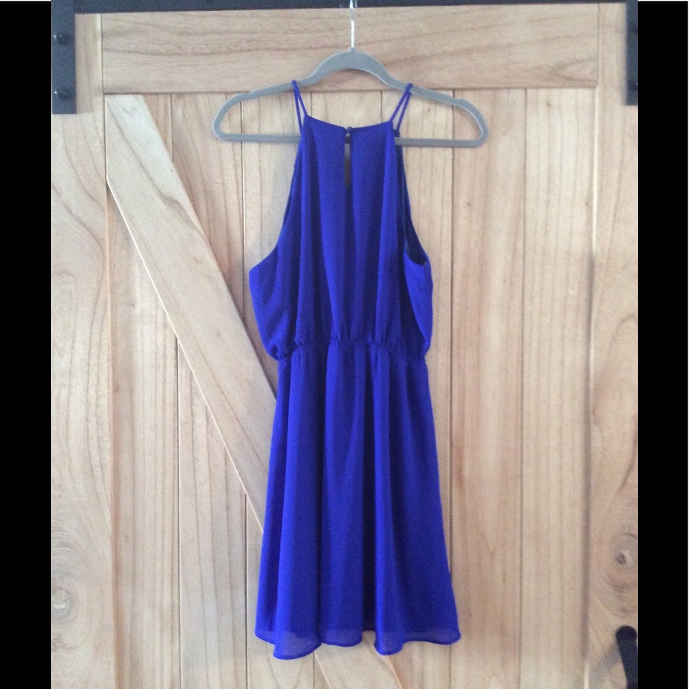 Dress (L) - Picture 2 of 3