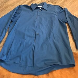 Van Heusen dress shirt 17