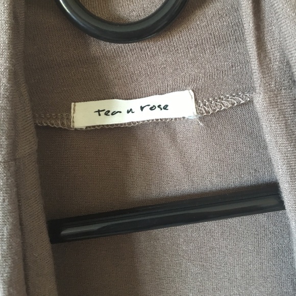 Lightweight Cardigan - Picture 2 of 2