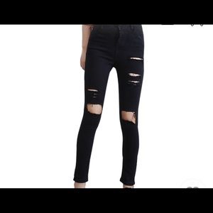 🖤Stretchy black destroyed pants🖤