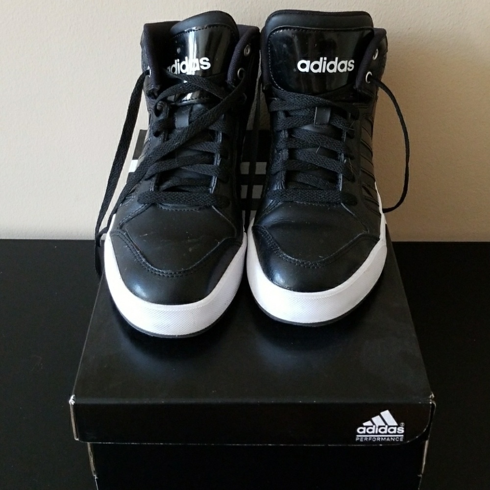 Adidas BBNeo Raleigh Mid Top Basketball Shoe