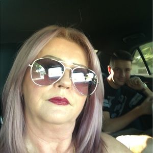 Meet your Posher, Sabira