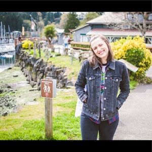 Meet your Posher, Alyssa