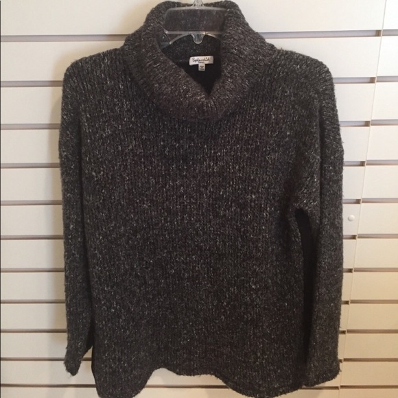 Splendid turtleneck sweater side seam pockets. - Picture 2 of 6