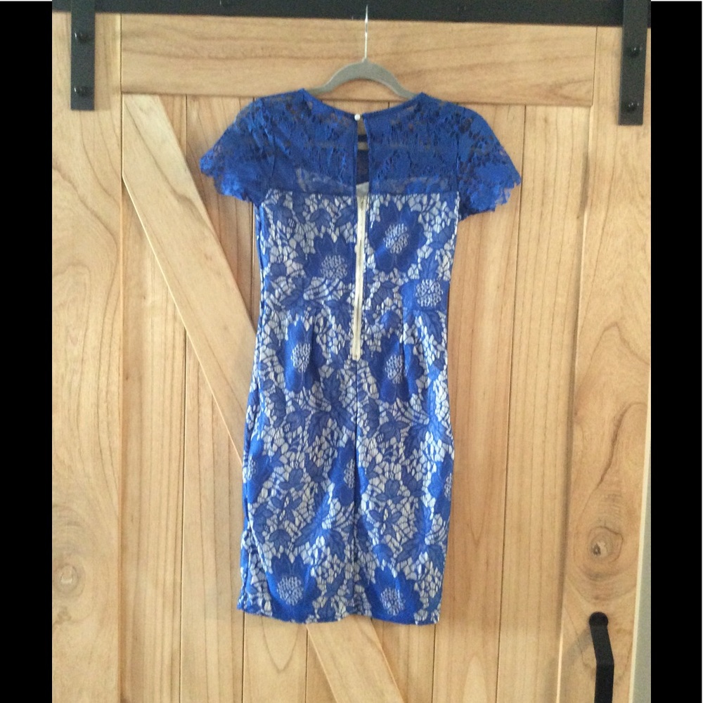 Dress - Picture 2 of 3