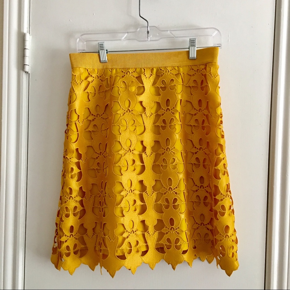 Gorgeous LOFT mustard skirt