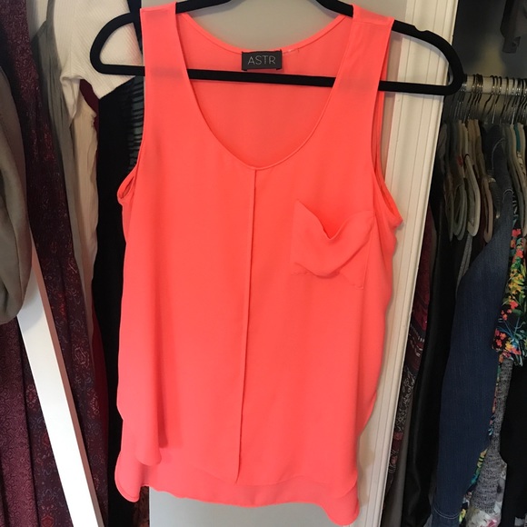ASTR neon pink side slit tank w/ pocket - Picture 2 of 3
