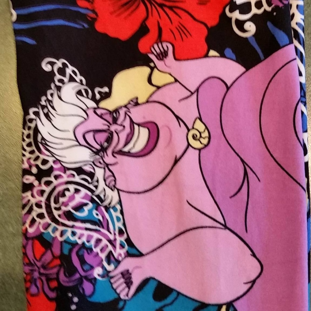 LULAROE DISNEY VILLAINS URSULA LEGGINGS