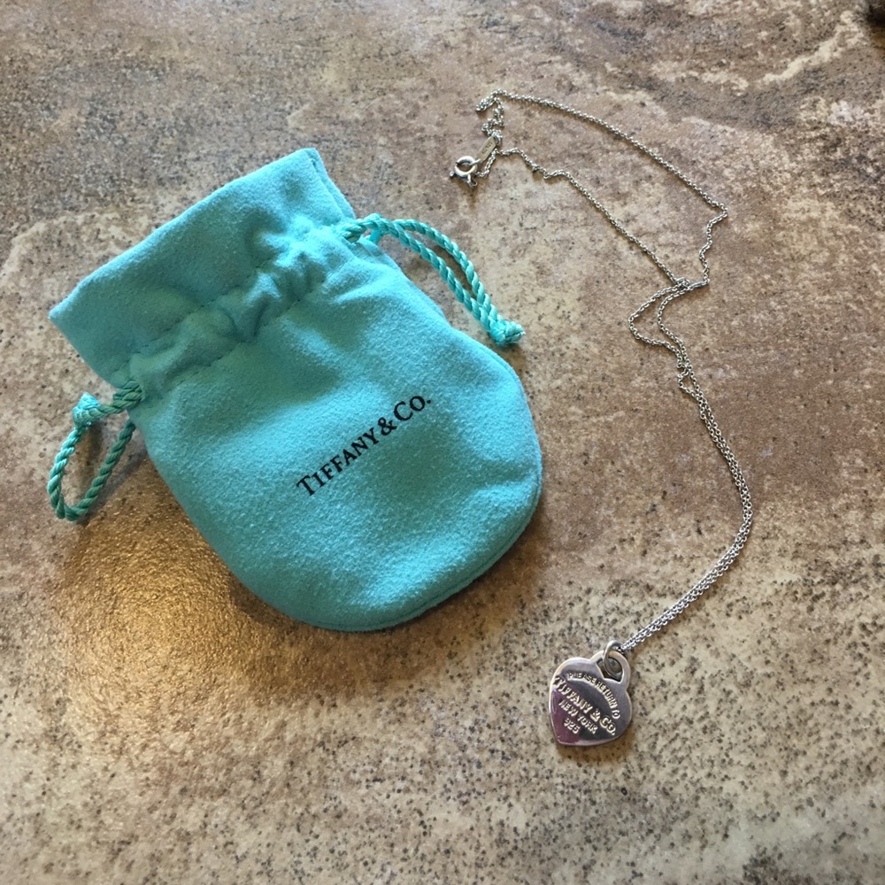 AUTHENTIC Tiffany Return to Tiffany necklace
