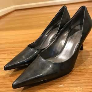 Nine West pointy toe pump