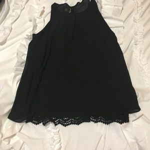 lace-detailed tank-top blouse