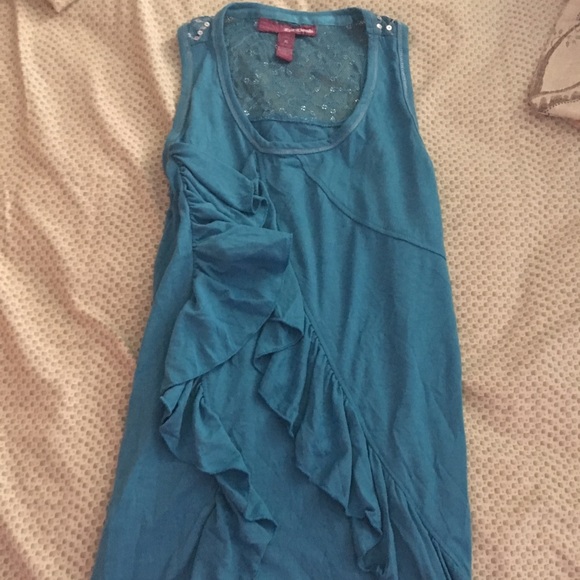 Blue tank top with some ruffles - Picture 2 of 2