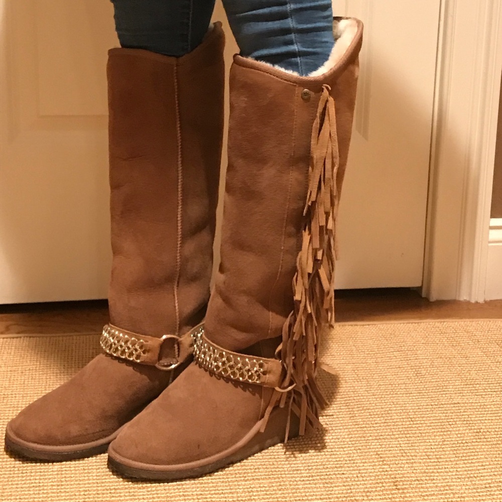 Koolaburra Chestnut Fringed Wedge Sheepskin Boots