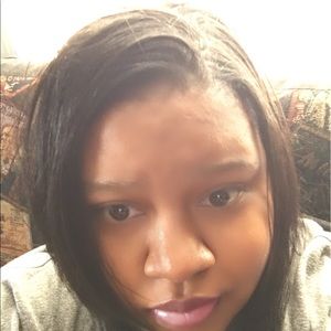 Meet your Posher, Nadia