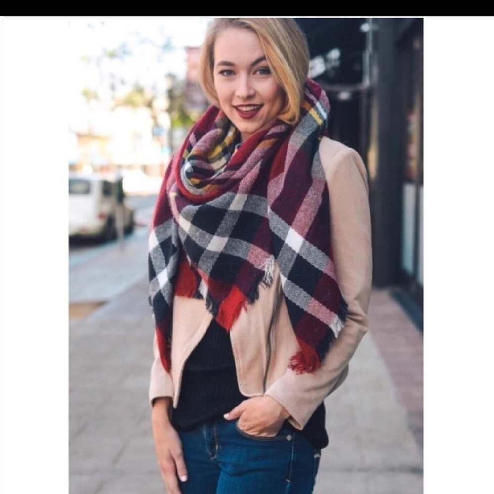 Wila classic plaid blanket scarf/wrap one size