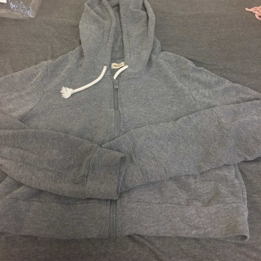 Long sleeve cropped hoodie