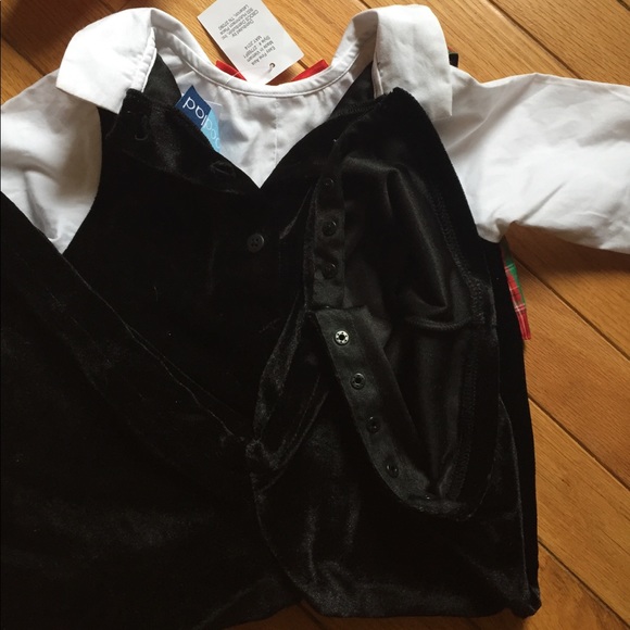 🆕🎅🏼Christmas Bundle 1 piece BNWT&Carter’s T🎅🏼 - Picture 7 of 8