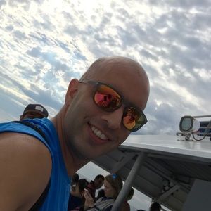 Meet your Posher, Abdi