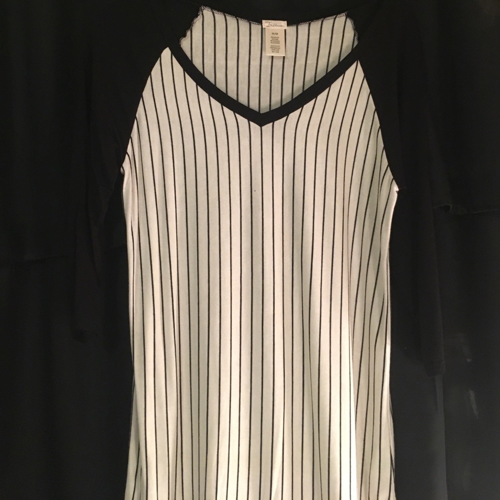 Super cute black and white baseball style shirt.