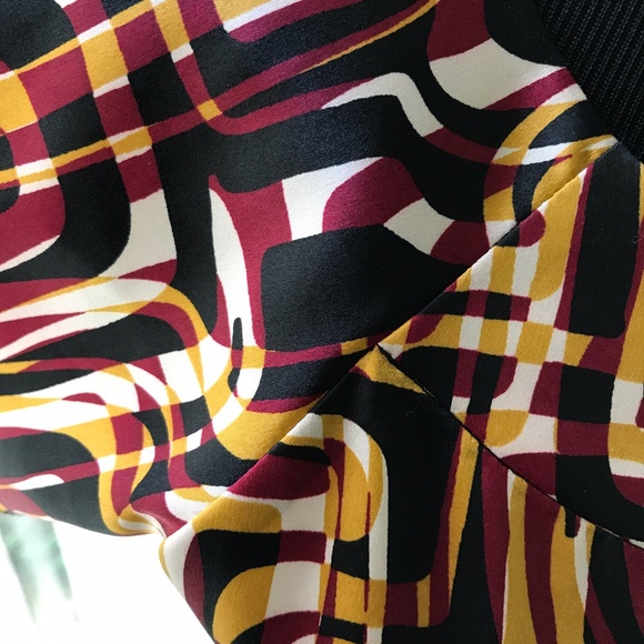 DRESSY TOP! - Picture 2 of 2