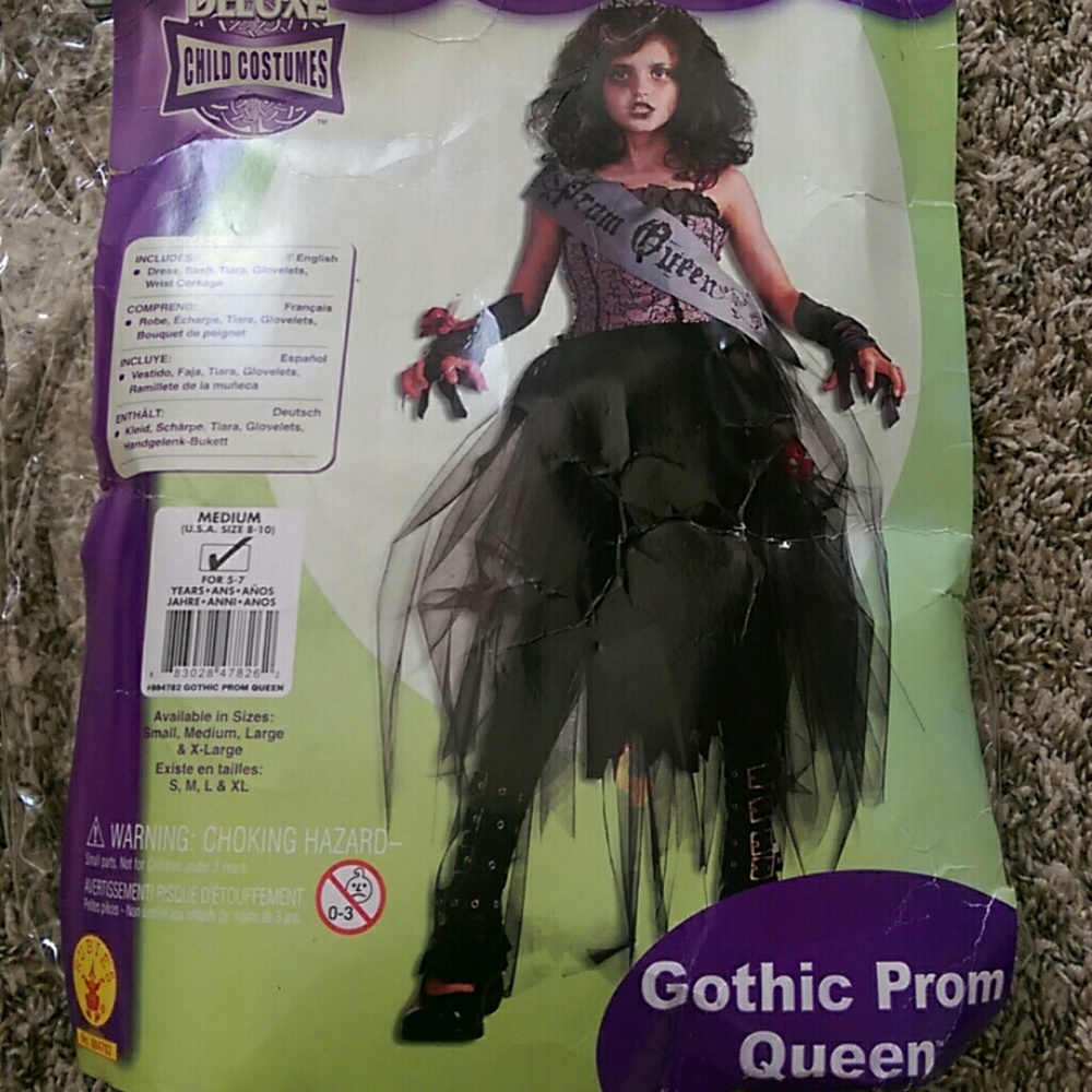Girls M Gothic prom queen & nails.