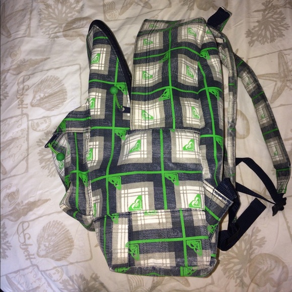 Roxy Handbags - 🎉 sale green plaid Roxy backpack