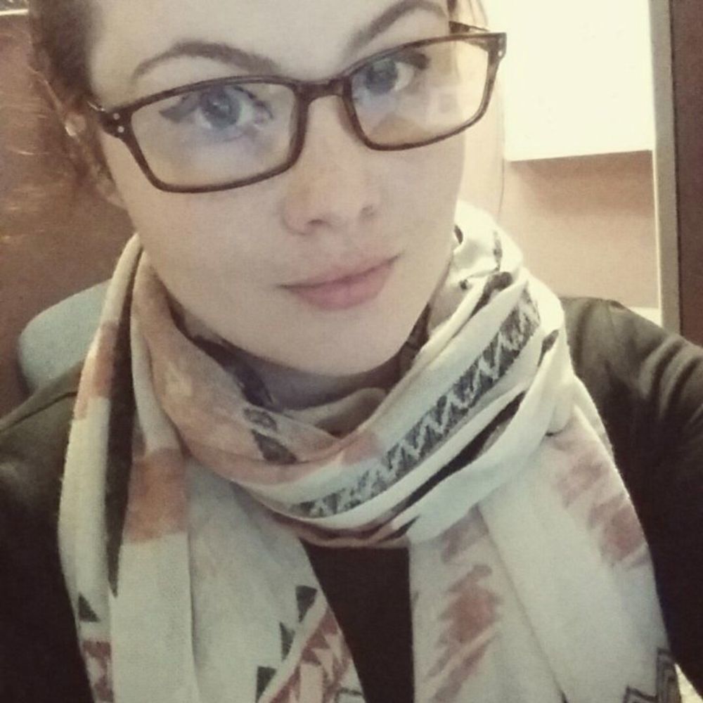 Meet your Posher, Alexis