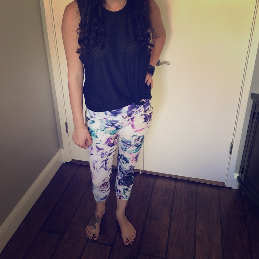 Strut this cropped leggings