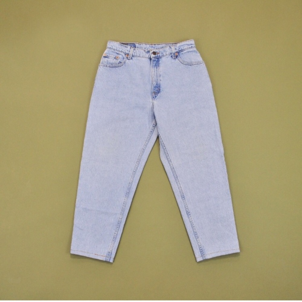 Vintage High Waisted Levi's - Light Wash - (XS-M) - Picture 3 of 4