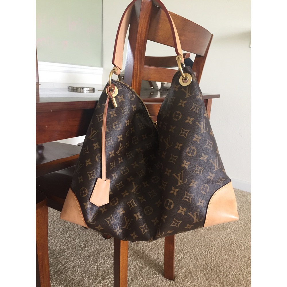 Louis Vuitton Berri MM