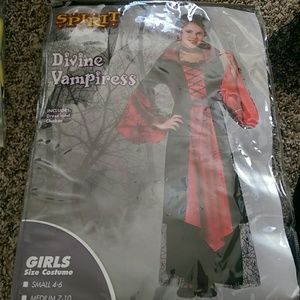 Girls L divine vampire costume