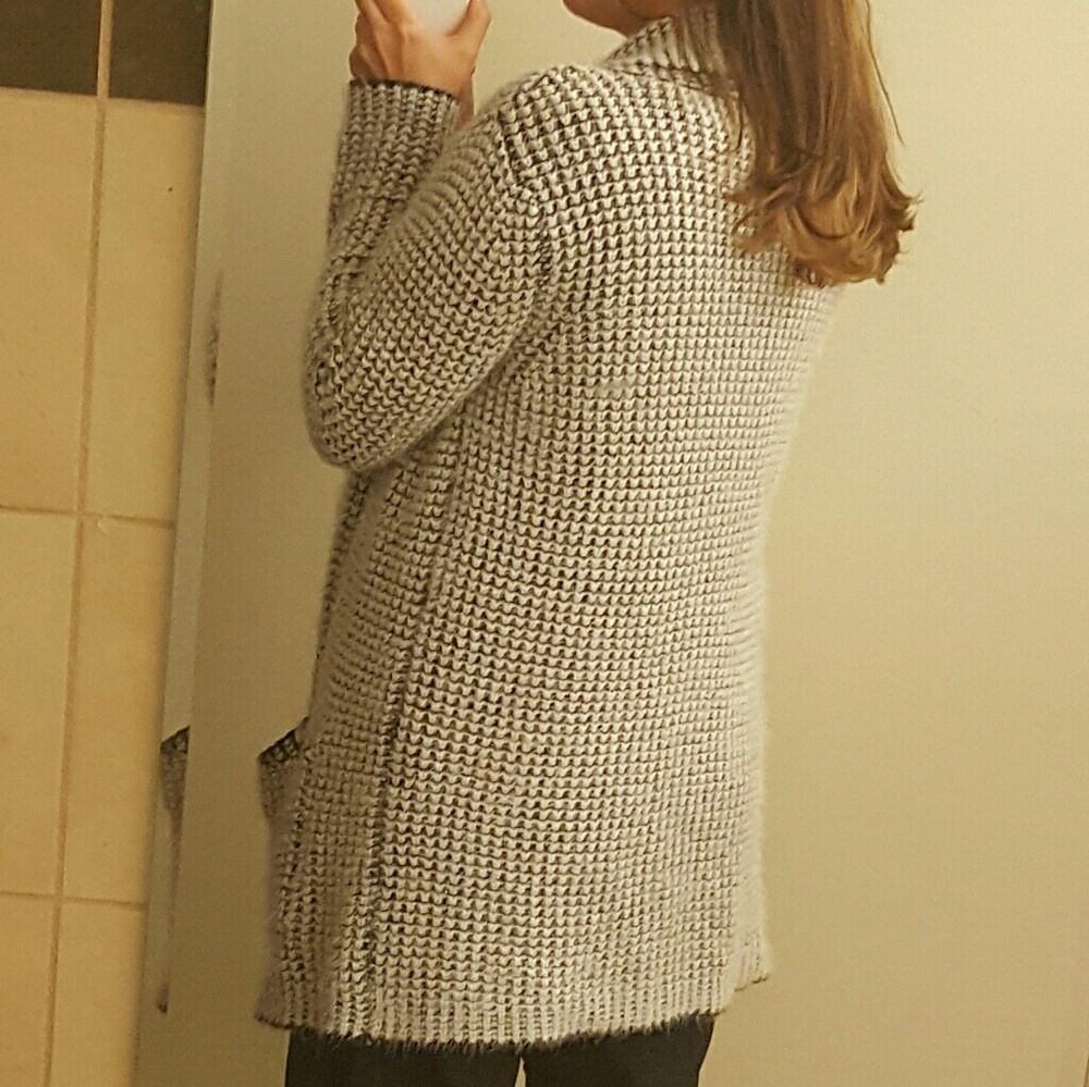 Sweater - Picture 3 of 6