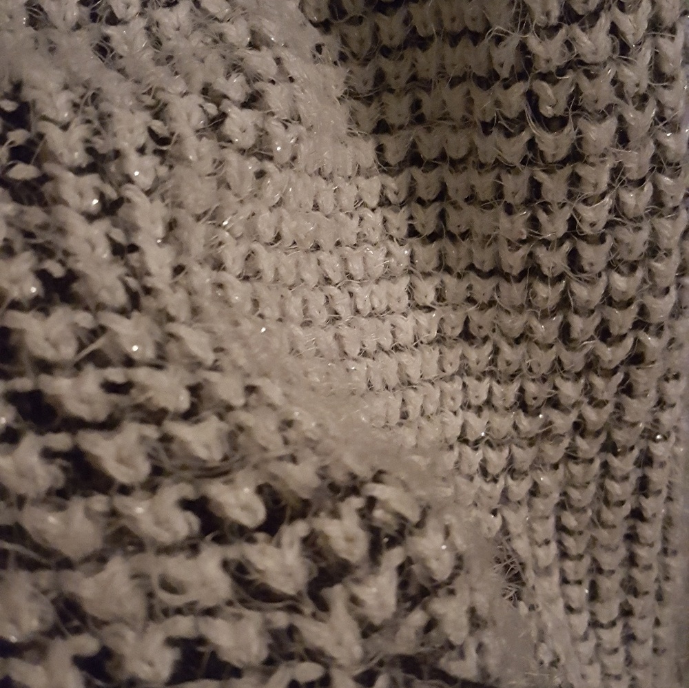 Sweater - Picture 6 of 6