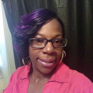 Meet your Posher, Tomeka