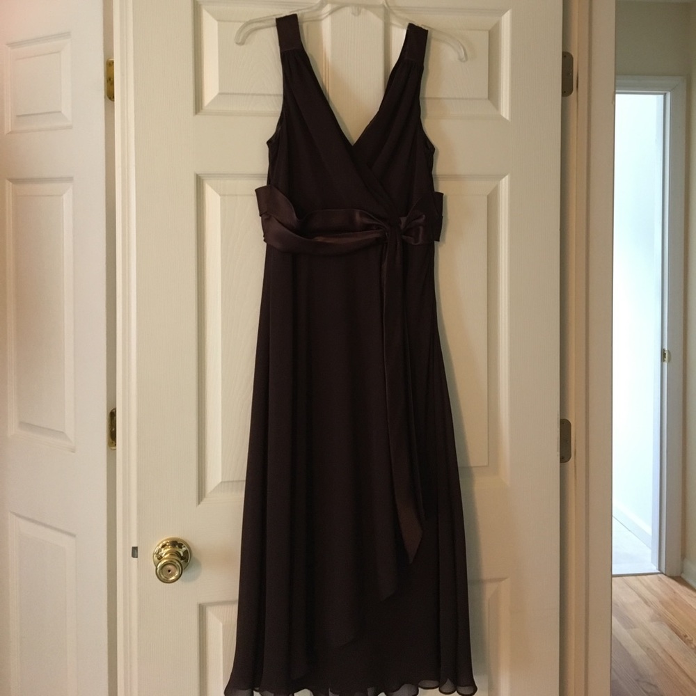 Beautiful V-Neck Tea Length Dress