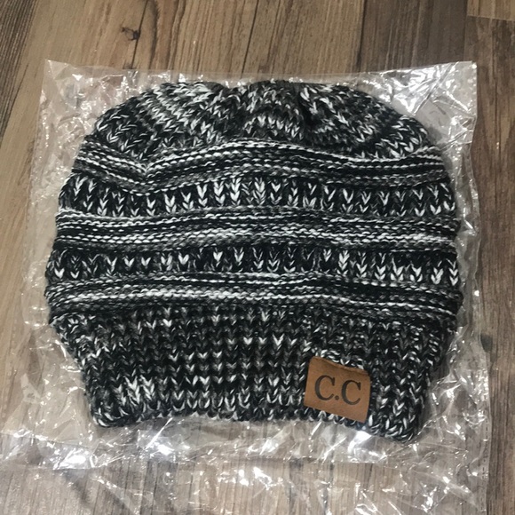 Beanie Messy Bun High Ponytail Hat - Picture 2 of 7