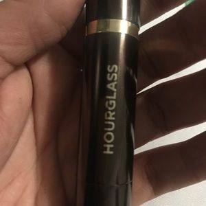 Hour glass lipstick