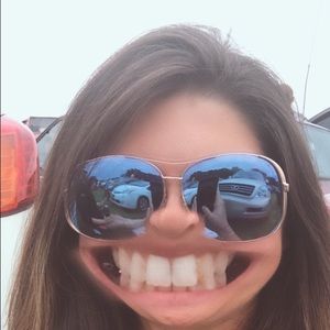 Meet your Posher, Jenna