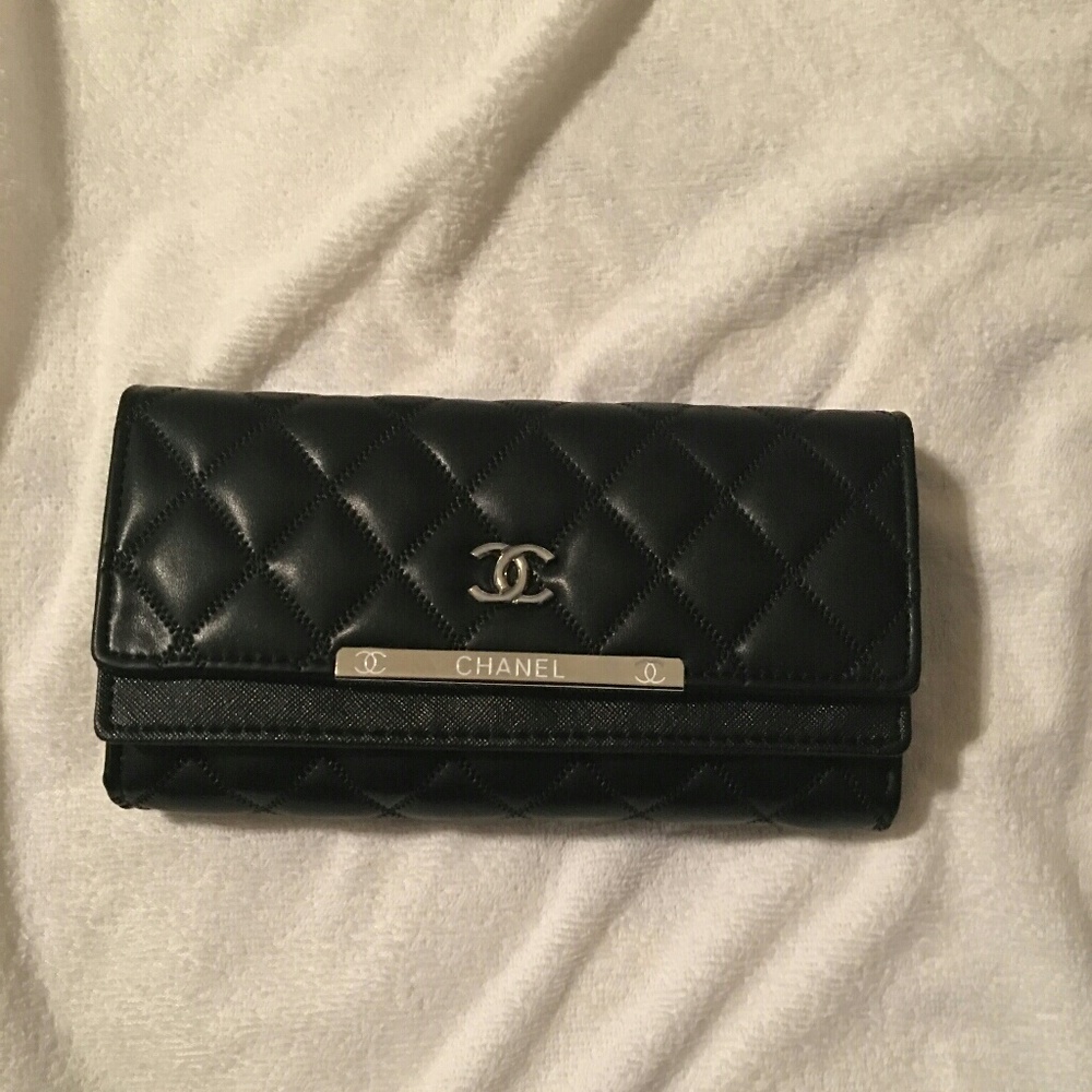 Black Channel wallet
