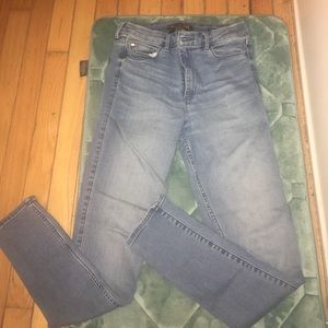 Abercrombie & Fitch Light Wash Skinny Jeans
