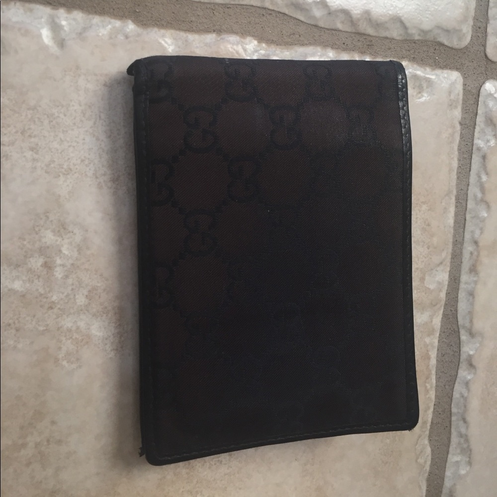 Gucci wallet