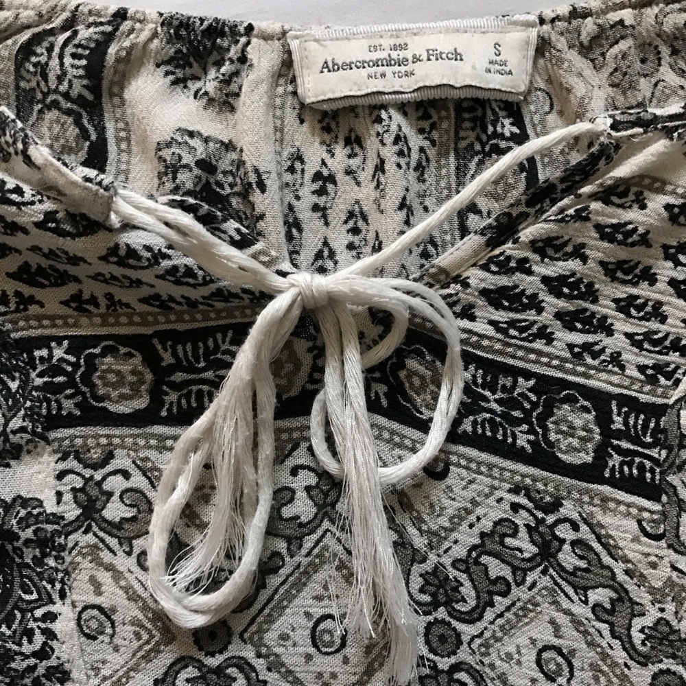 ABERCROMBIE & FITCH loose fitting shirt