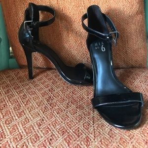 Black 3 inch heels